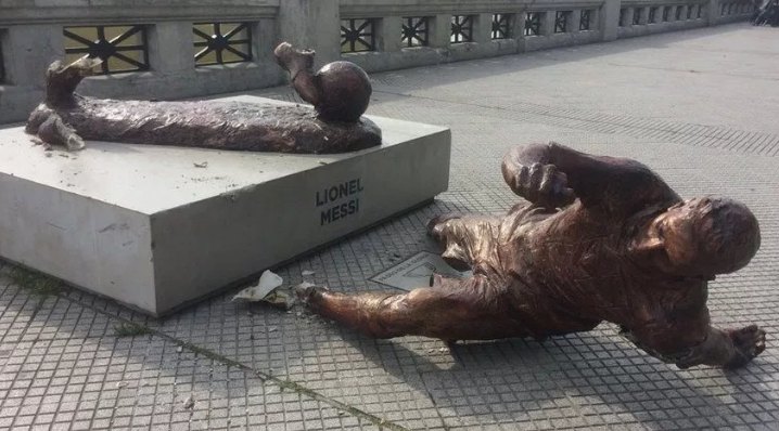 escultura de Messi