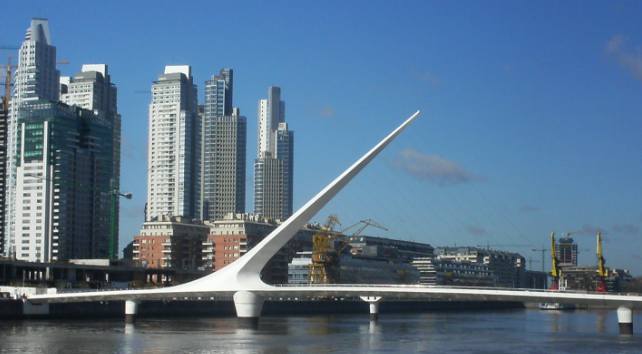 Puente de la Mujer en Buenos Aires