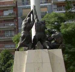 Monumento al izamiento de la bandera