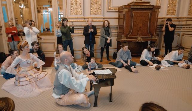 Bebes en el Teatro Colon