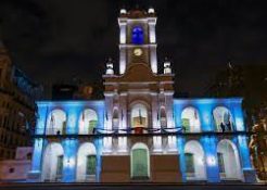 Cabildo iluminado