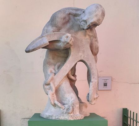 Escultura Levantando anclas