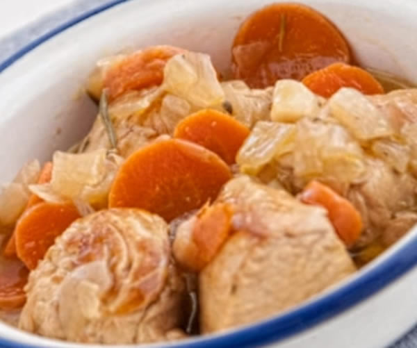 Pollo en escabeche