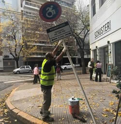 Cartel estacionamiento